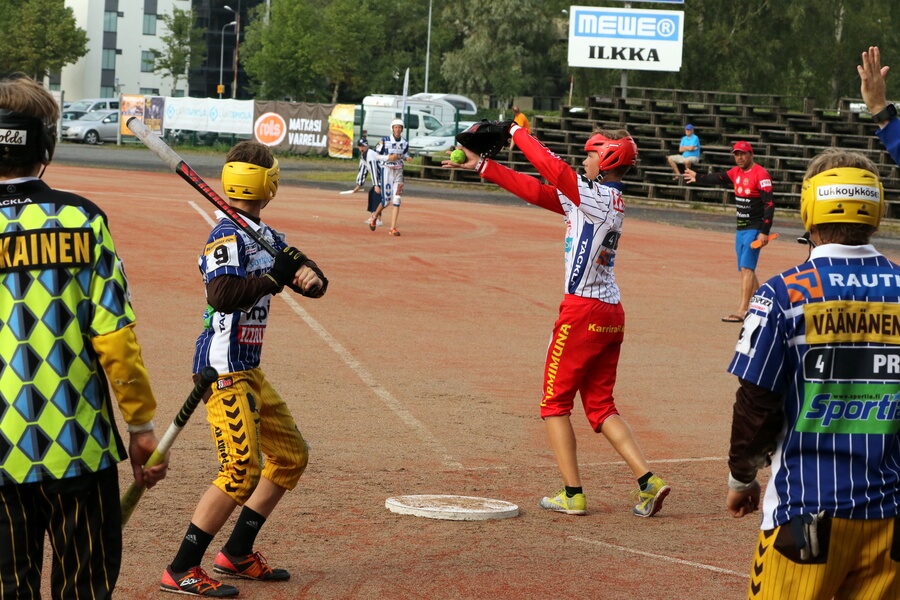 Kysely C- ja E-junioreille: Paljon hyviä asioita, lisää henkilökohtaisia keskusteluja