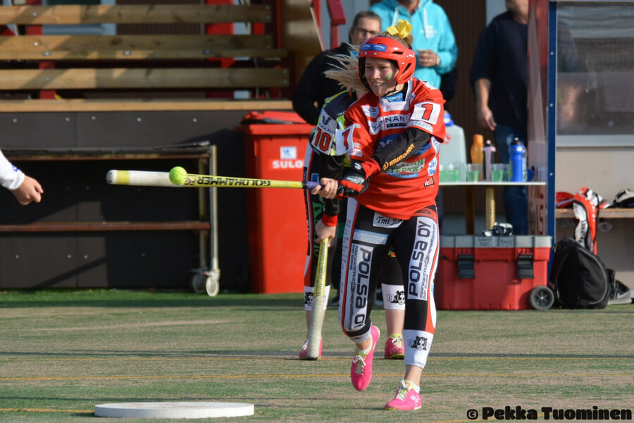 B-tyttöjen Suomen mestaruudesta kolmas jännitysnäytelmä – rikotaanko Raumalla yleisöennätys?