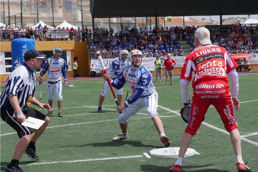 Miesten loppuotteluiden tuomariparit valittu