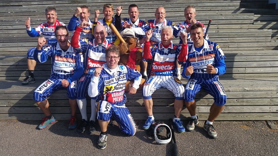 Haapajärven Pesä-Kiilat juhlii kotiturnauksessaan Harmaakarhujen SM-kultaa