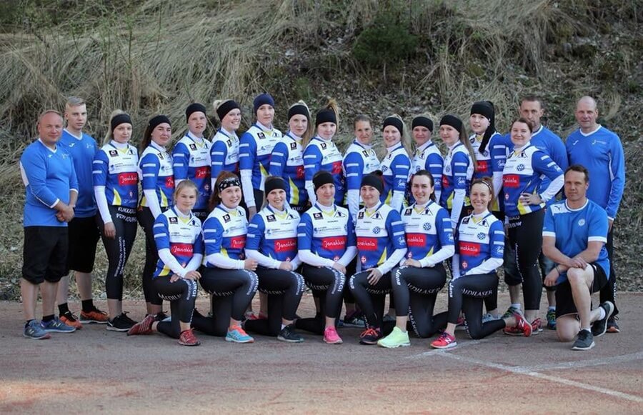 Pesishuuma yltyy Janakkalassa matkalla kohti tyttöjen Superpesiksen välieriä – ”asioita on tehty oikein”