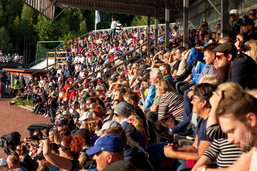 Kaupunginvaltuusto keskusteli budjetista pitkään – Tampere saa nykyaikaisen pesäpallostadionin