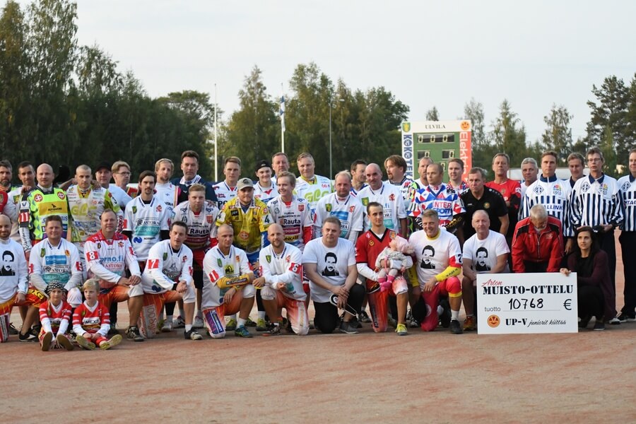 10 768 euroa UP-V:n junioritoiminnalle – Arto Mäkisen muistoa kunnioitettiin koskettavasti Ulvilassa