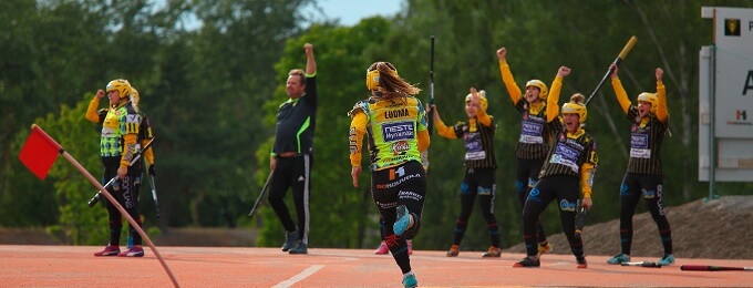 Mynämäen Vesa naisten Superpesikseen – koko joukkueen voitto!