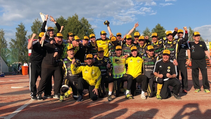 Siilinjärven Pesis Superpesikseen – ”eteenpäin tähtäävä tavoitteellinen työ” palkittiin