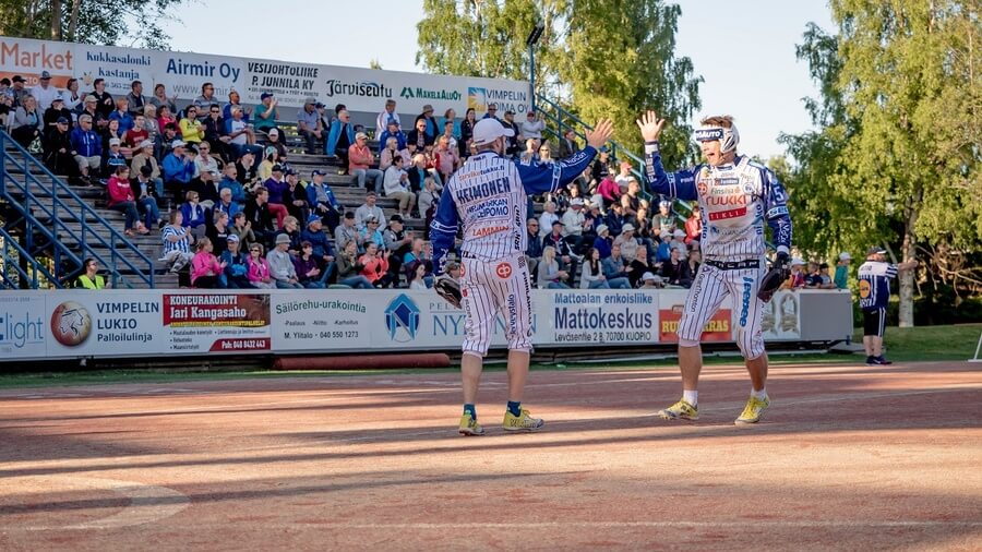 Järviradion Pesisteatteri käyntiin Hyvinkäältä tiistaina