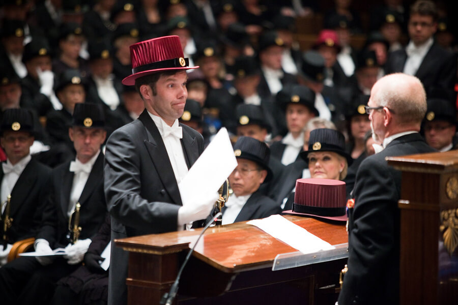 Antti Aine Turun yliopiston ja Helsingin yliopiston yhteiseksi urheiluoikeuden professoriksi