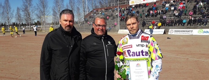 Janne Mäkelä löi uransa 700. juoksun miesten Superpesiksessä