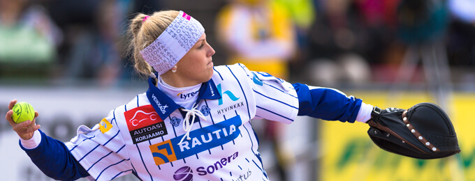 Kammi-Rahnasto ja nuoria tähtiä Itä-Länsi-pelaaja Iina Lehtisen johdolla Virkiään