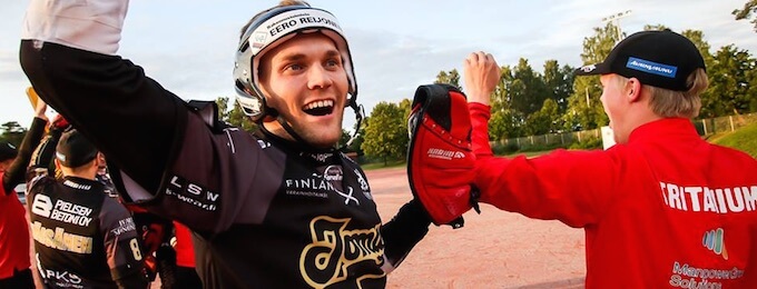 Miesten Superpesiksen välierät pelataan vuoropäivinä