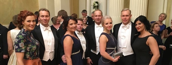 Huippupesäpalloilijat edustivat tyylikkäästi Linnan juhlissa