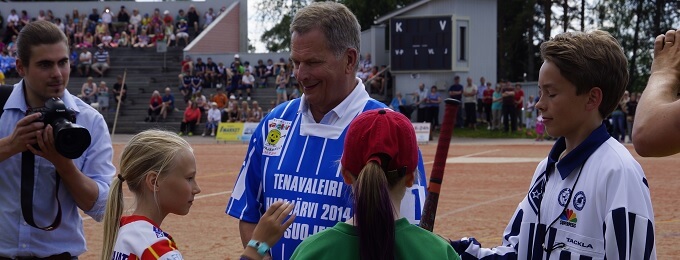 Tasavallan presidentti Sauli Niinistö toimii pesäpallon Itä-Länsi-tapahtuman suojelijana
