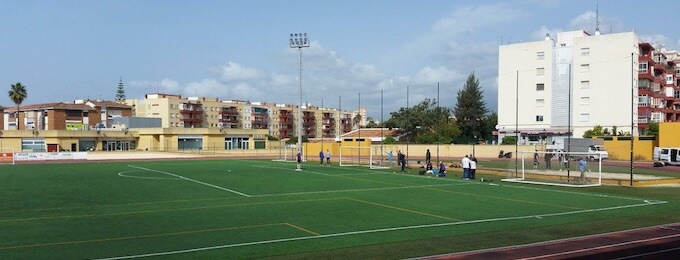 Espanjan Fuengirola TV kertoi näyttävästi historiallisesta superpesisottelusta