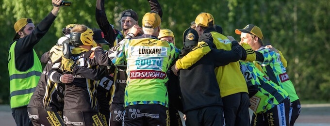 Siilinjärven Pesis ja Pöytyän Urheilijat marssivat superpesiskarsintaan