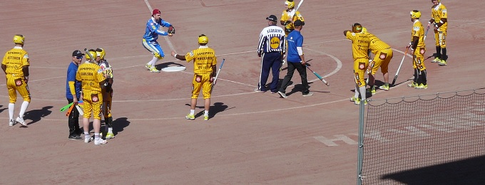 Stadilainen junantuomana – Töölön ytimestä superpesismatsiin Hyvinkäälle