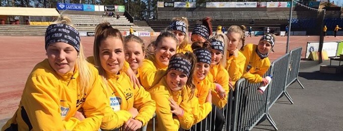 Hyvinkään Tahko lähtee paalupaikalta naisten Ykköspesikseen – runkosarjan voittajalle suora nousu