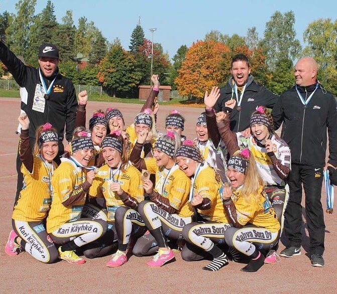 Tahkon Leidien pronssijuhlissa ripaus haikeutta