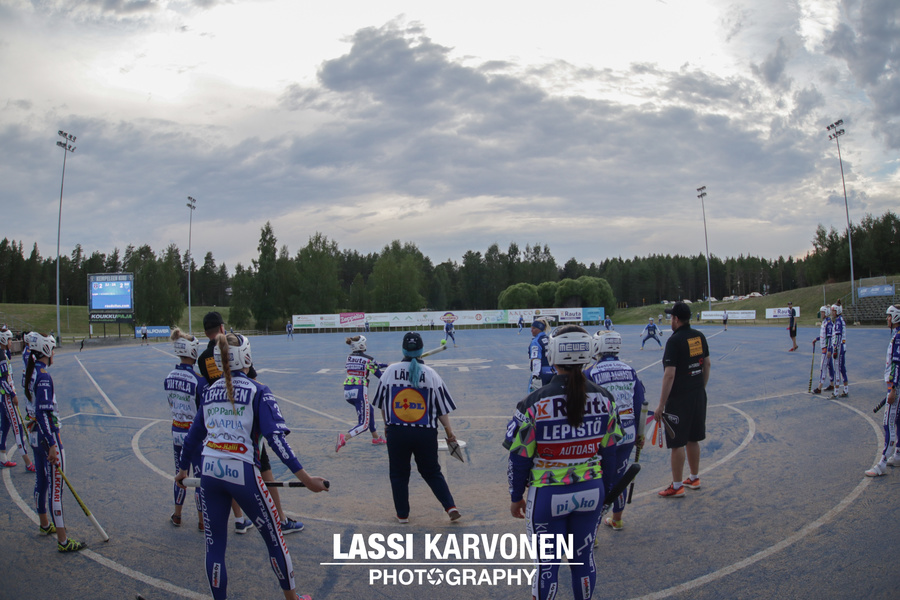 Nuorisotuomarijohtajana aloittava Niina Lämsä: ”Kaikki tuki nuorille tuomareille tuomaripolulla”