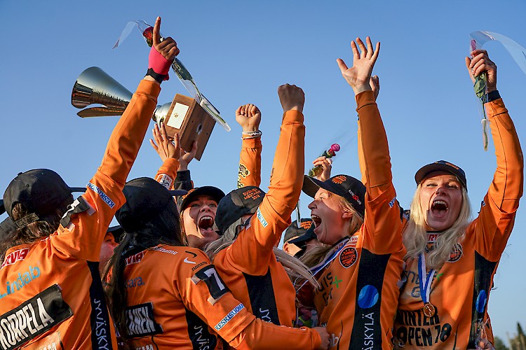 Pesäpallotoimijat nousivat valokeilaan alueellisissa urheilugaaloissa