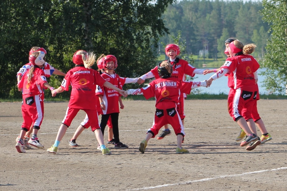 Veikkauksen tuotosta 3,7 miljoonaa euroa seuratukea – pesäpallolle tärkeitä tukipäätöksiä!