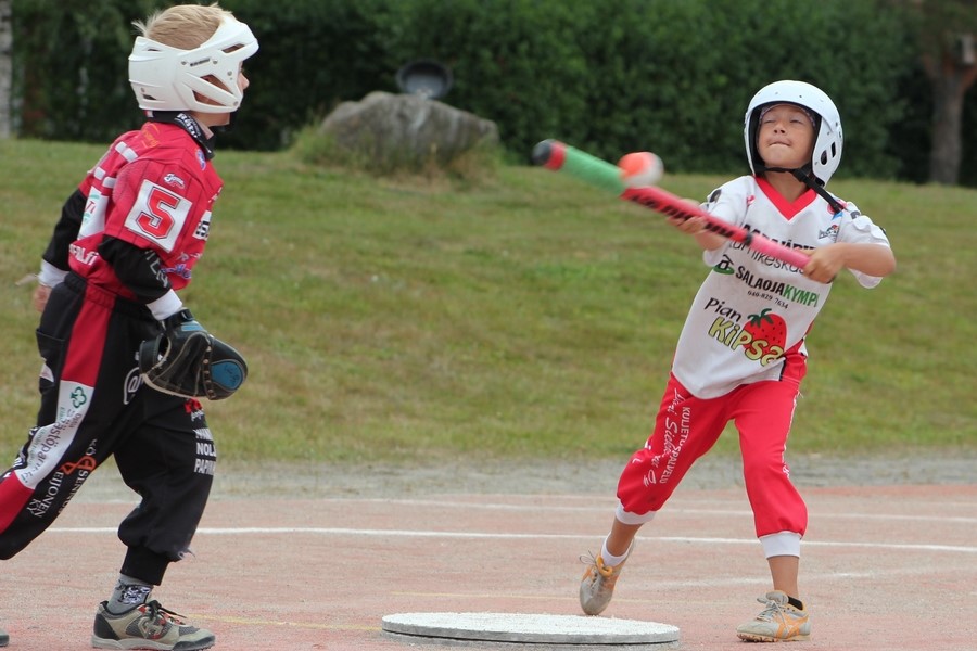Laukaan Pienpesisleirillä majoitus kylpylähotellissa – mukaan vaikka koko perheen voimin!