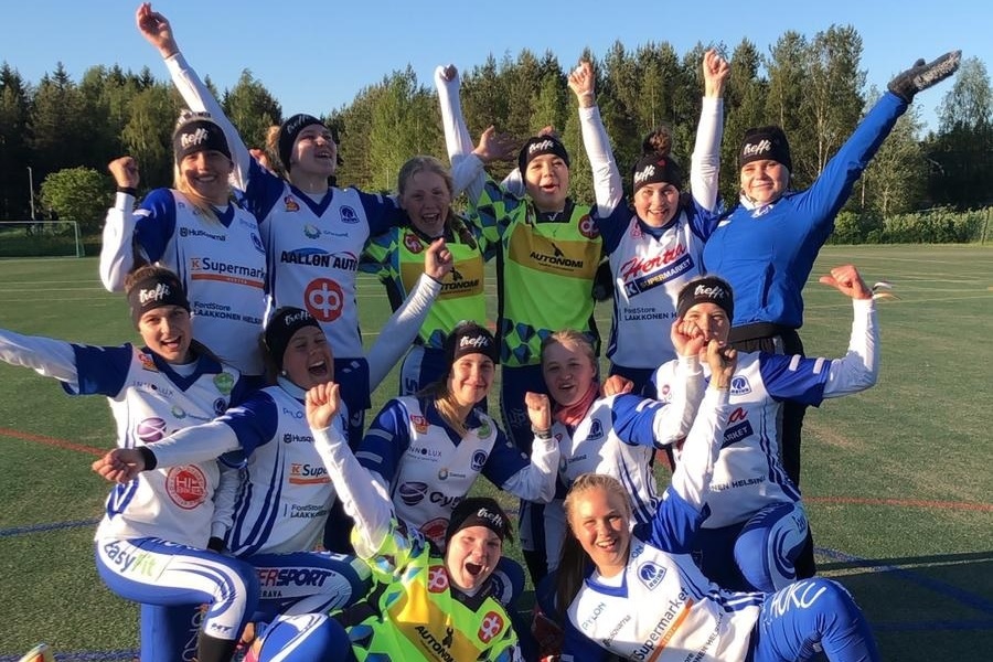 Tyttöjen Superpesiksen alkulohkot ratkaisuvaiheessa – Roihun B-tytöt jatkavat ylempään jatkosarjaan!