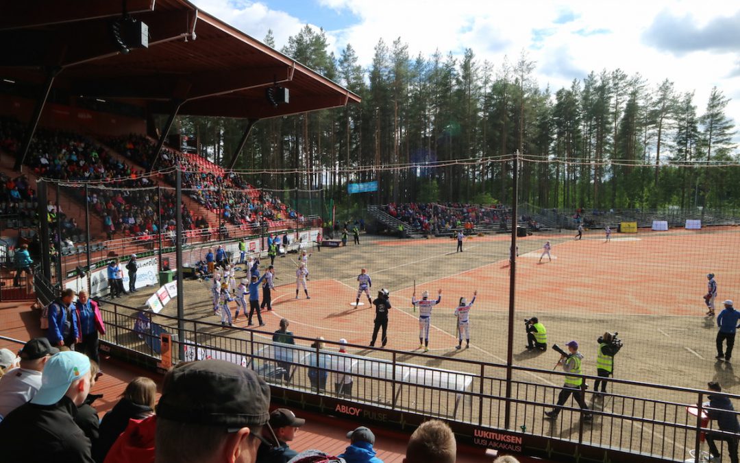 Harri Holtinkoski – taulupojasta ensimmäisiin treeneihin