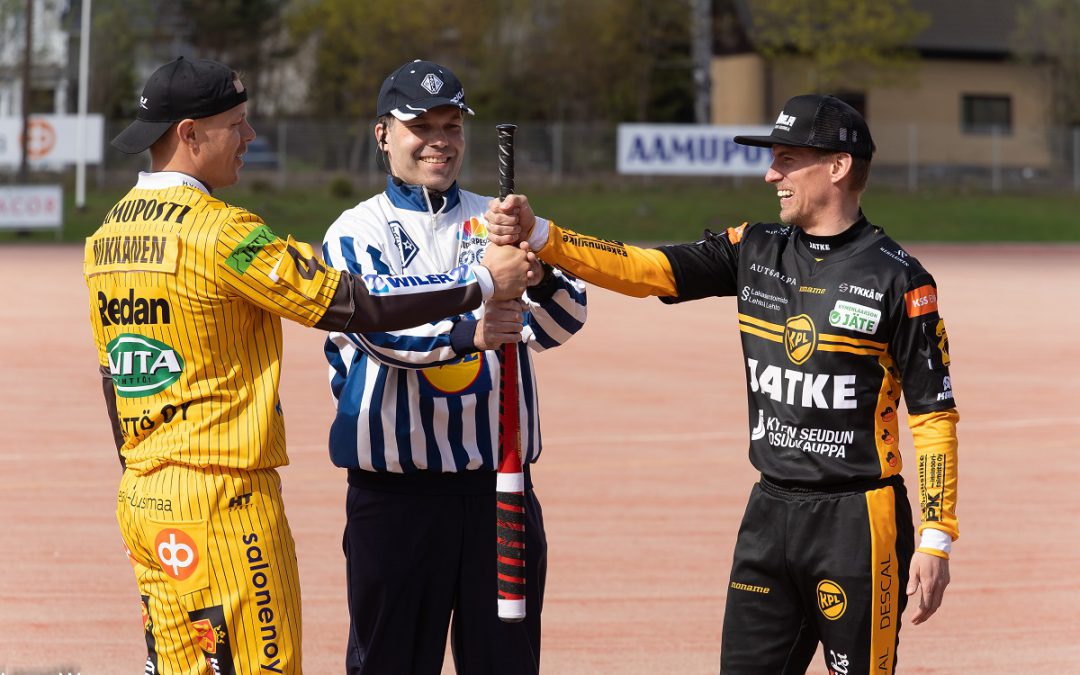 400 miesten superpesisottelun pelituomari Antti Aine: ”Tuomaritoiminta on antanut valtavasti”