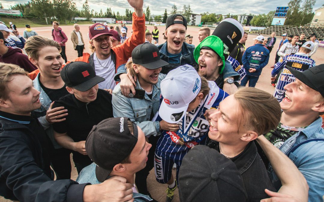 Itä jäi niskan päälle ja voitti historiallisen A-poikien arvo-ottelun!