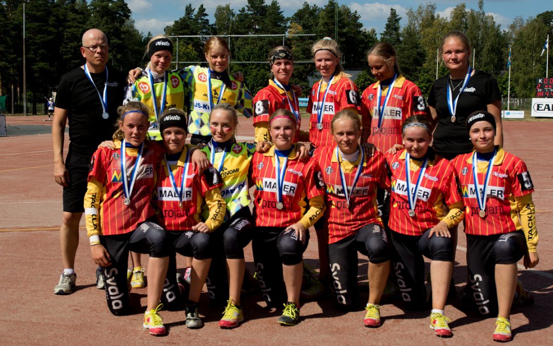 Hopeinen Kuula – Ylivieskan C-tytöt tekivät Nuorisoleiristä unohtumattoman matkan!