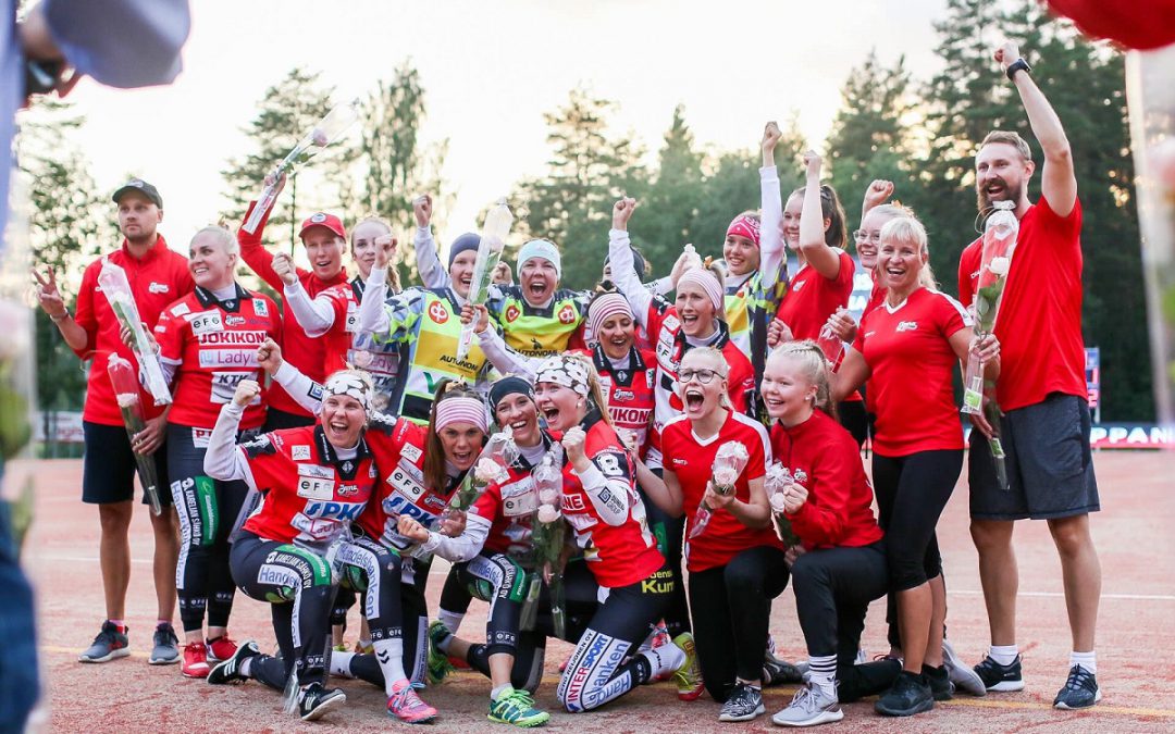 Joensuun Maila nousee naisten Superpesikseen – Kerubi Stadionilla yli 1500 katsojaa ratkaisuottelussa!