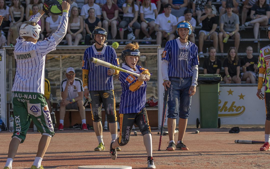 Kokeneet leirijärjestäjät juhlavuodelle – pesäpallon leiribuumi jatkuu, kun kansallispeli juhlii 2022!