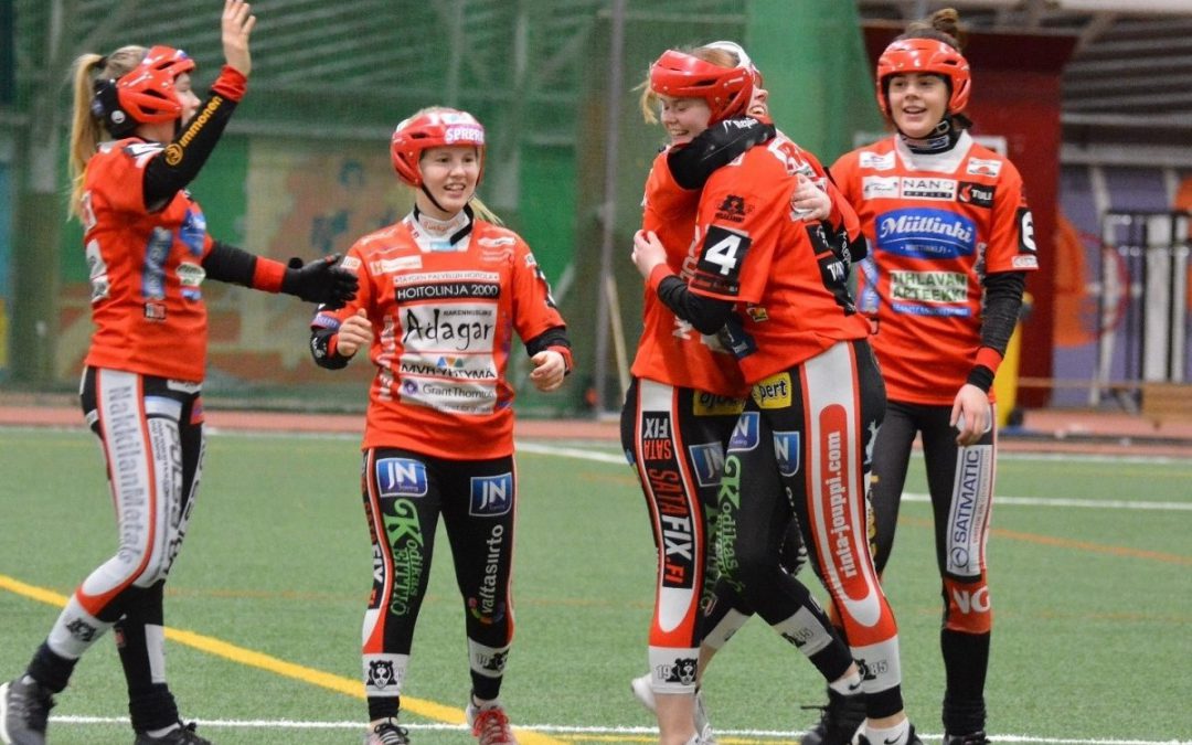 16 joukkuetta pelaa B-tyttöjen SM-hallimestaruudesta