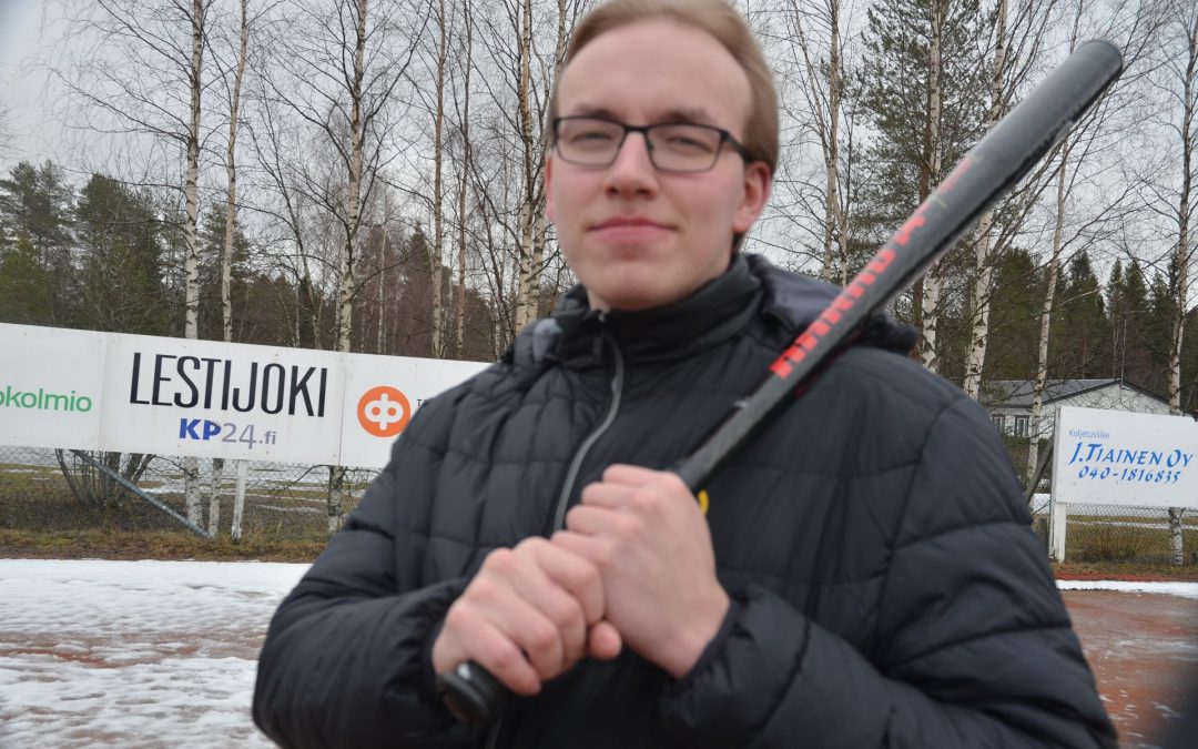 Joonas Riihimäki avautuu pesisuransa vaikeuksista – yllättävä sairaus on rajoittanut lyöjäjokerin työtä