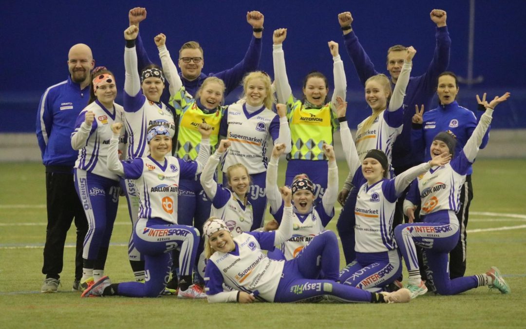 Roihu Helsingistä etenee kolmella voitolla B-tyttöjen Halli-SM-lopputurnaukseen!