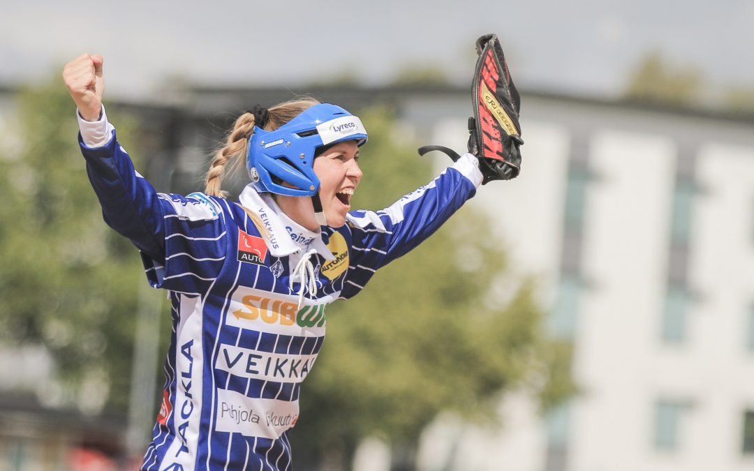 Pesäpalloliitto odottaa uteliaana uutta linjausta urheilutapahtumien kokoontumisrajoituksiin