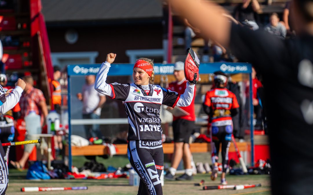 Ruutu ja Yle Puhe: Toisilleen tutut vastustajat naisten Superpesiksen kiihkeissä välieräsarjoissa!