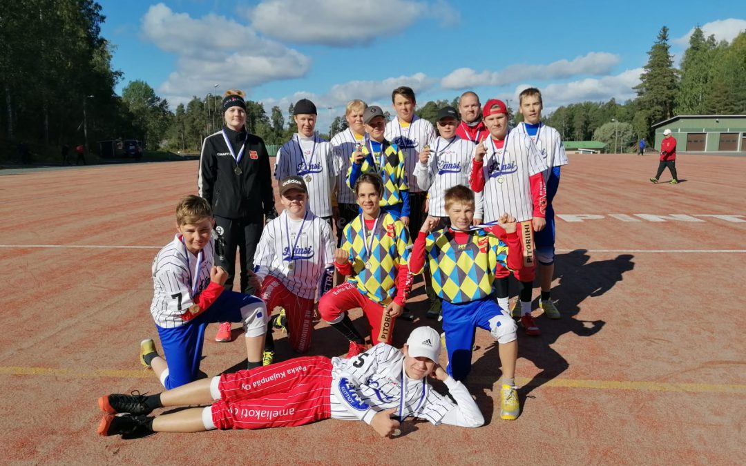 D-juniorien Itä-Länsi-ottelut Jokioisilla – huippupesistä kolmen ottelun verran