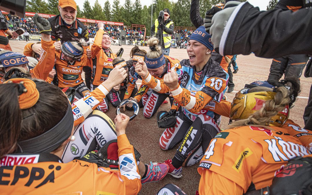 Kirittäret menestyy ja sykähdyttää – ohikausi sai yhteisön rakentamaan tien yhdessä huipulle!