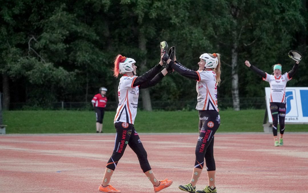 Ensimmäinen jakso Ruudussa: Pienseurat kopittaa -dokumentti kurkistaa B-C-ikäisten tyttöjoukkueiden vuoteen!