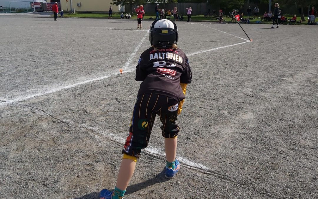 Aluesarjojen ohjelmista ja -ilmoittautumisesta