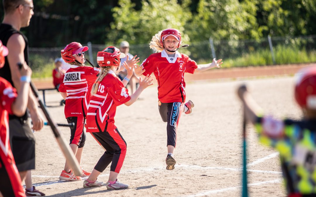 Pelaaja- ja tuomarilisenssit kaudelle 2021 ovat myynnissä Suomisportissa!