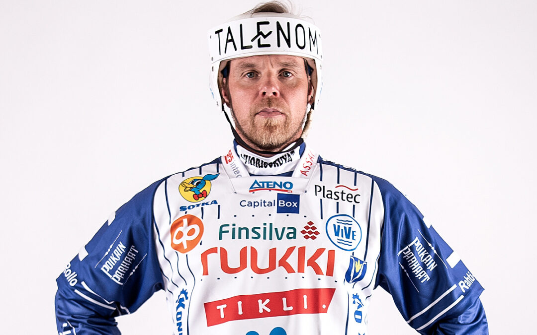 Janne Mäkelä iski 1000. lyödyn juoksunsa Superpesiksessä!