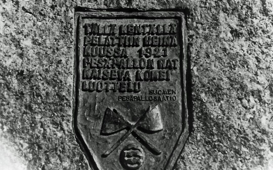 Pesäpallo syrjäytti lopullisesti pitkäpallon – Inkeroisten koeottelusta 100 vuotta!