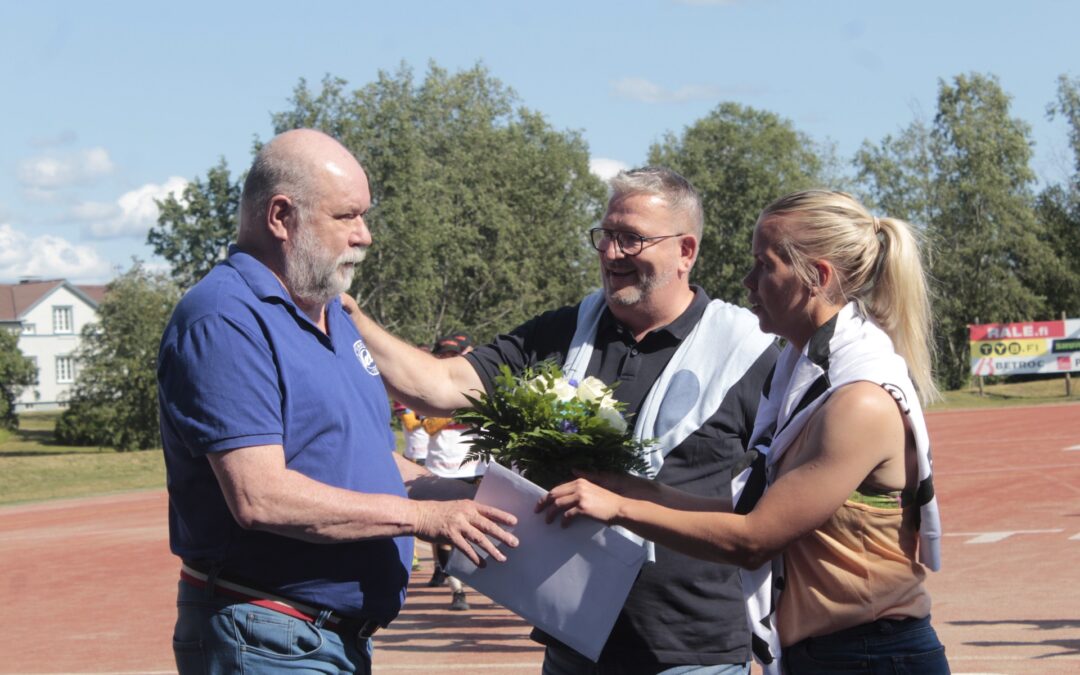 Martti Ruuska, 70, on pesäpallon tilastoguru, jonka hääpäiväkin muuttui pesäpallo-ottelun vuoksi!