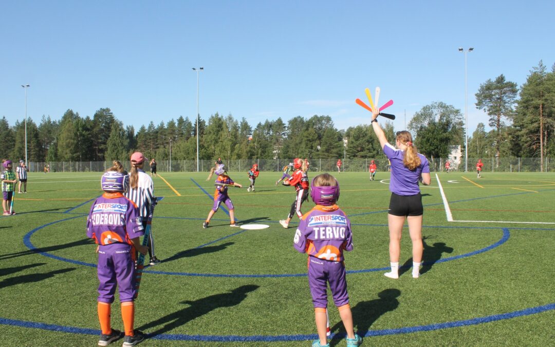 Somekuvat: Peli-ilo purkautuu Kajaanin Naperoleirillä iloisina ilmeinä ja tuuletuksina!