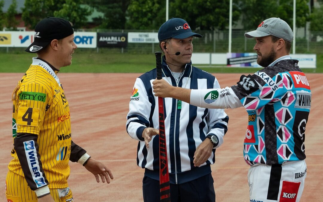 Antti Aine ja Jesse Mäkinen viheltävät miesten Itä-Länsi-ottelun