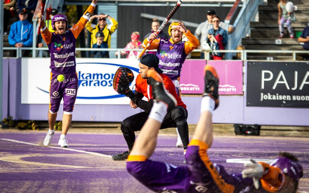 Joukkueille kotipesäkilpojen haastomahdollisuus Superpesiksen loppuotteluihin ja määriteltyihin muihin pudotuspeliotteluihin