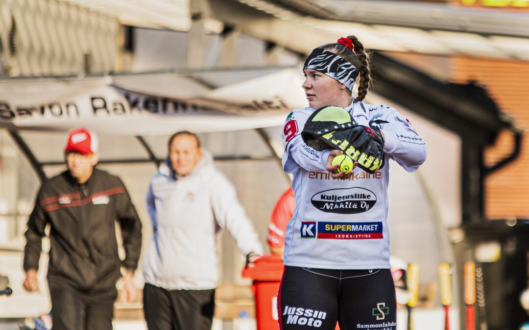 Joukkueet jaettu lohkoihin naisten Ykköspesiksessä sekä suomensarjassa