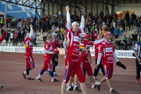 Imatran Pallo-Veikot oli pesiskesän 2021 hienoimpia tarinoita, jota ei lannistanut edes korona: ”Oltiin veitsi kurkulla monessa pelissä”